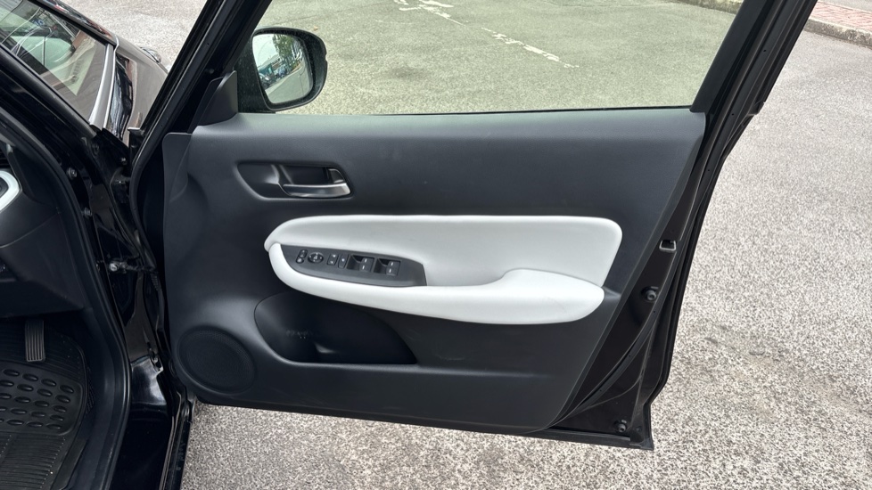 Honda Jazz 1.5 i-MMD Hybrid EX 5dr eCVT Hybrid Hatchback - Image 19