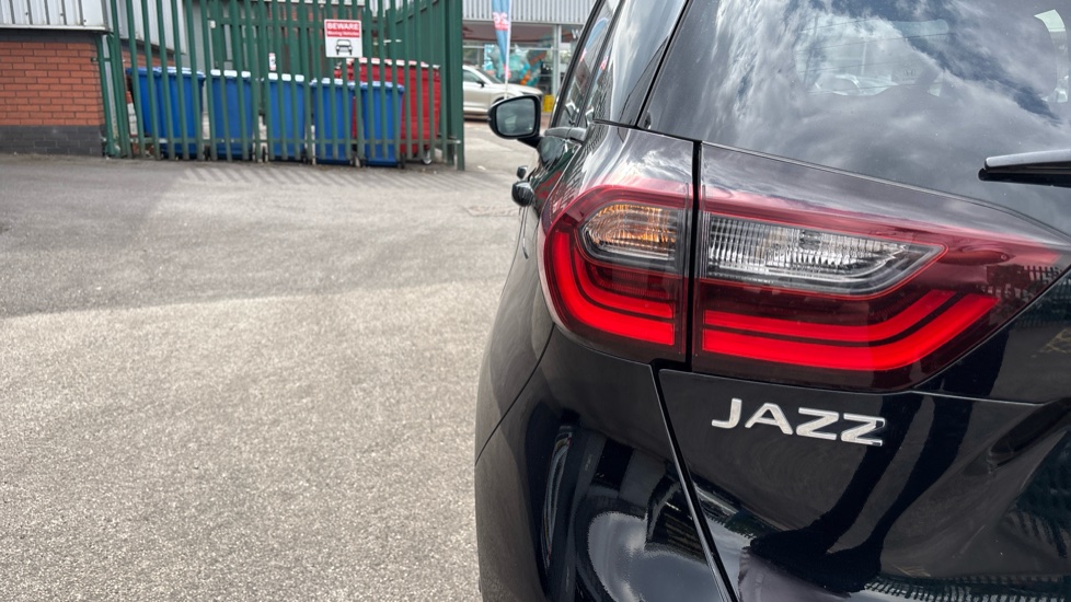Honda Jazz 1.5 i-MMD Hybrid EX 5dr eCVT Hybrid Hatchback - Image 23