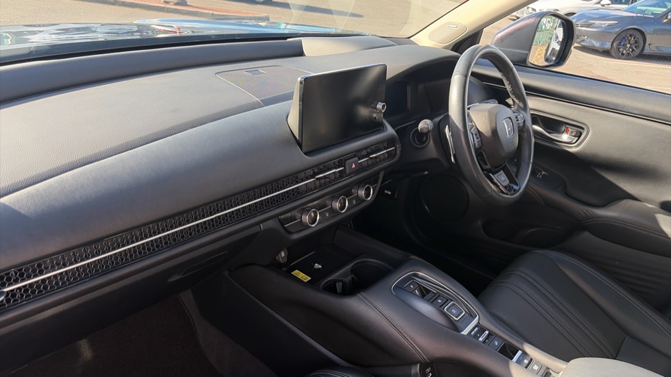 Honda Zr-V 2.0 eHEV Advance 5dr CVT Hybrid Estate - Image 2