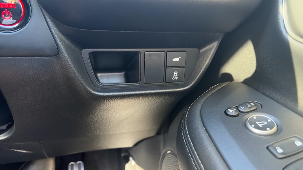 Honda Zr-V 2.0 eHEV Advance 5dr CVT Hybrid Estate - Image 14