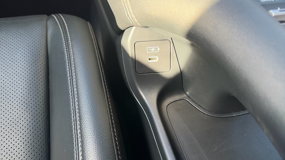 Honda Zr-V 2.0 eHEV Advance 5dr CVT Hybrid Estate - Image 28