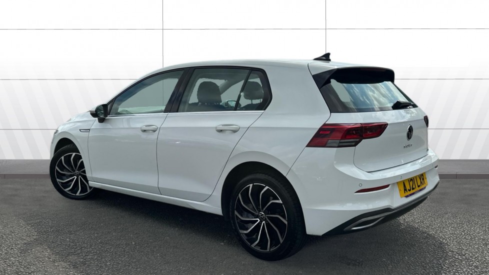 Volkswagen Golf 1.5 eTSI Style 5dr DSG Petrol Hatchback - Image 2