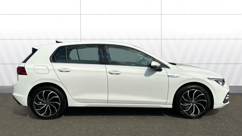 Volkswagen Golf 1.5 eTSI Style 5dr DSG Petrol Hatchback - Image 5