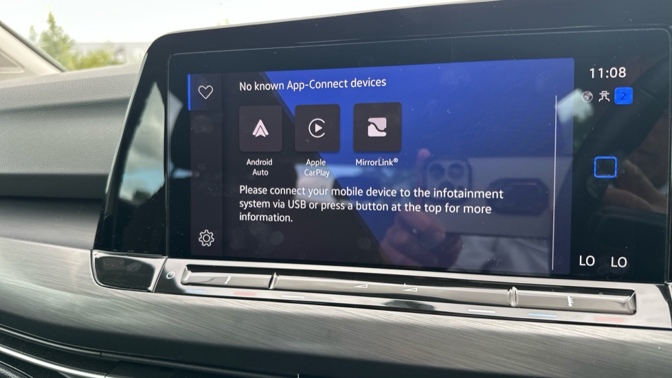 Volkswagen Golf 1.5 eTSI Style 5dr DSG Petrol Hatchback - Image 34