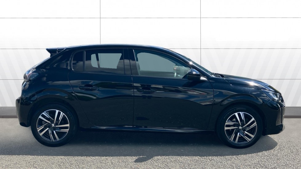 Peugeot 208 1.2 PureTech 100 Allure Premium + 5dr EAT8 Petrol Hatchback - Image 5