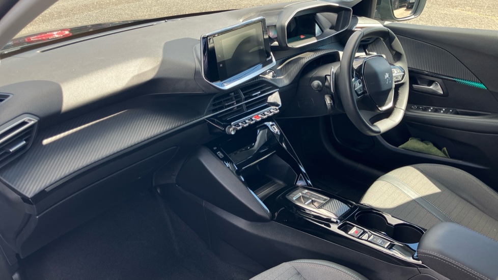 Peugeot 208 1.2 PureTech 100 Allure Premium + 5dr EAT8 Petrol Hatchback - Image 9