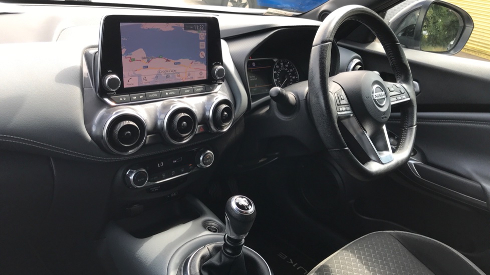 Nissan Juke 1.0 DiG-T N-Connecta 5dr Petrol Hatchback - Image 9