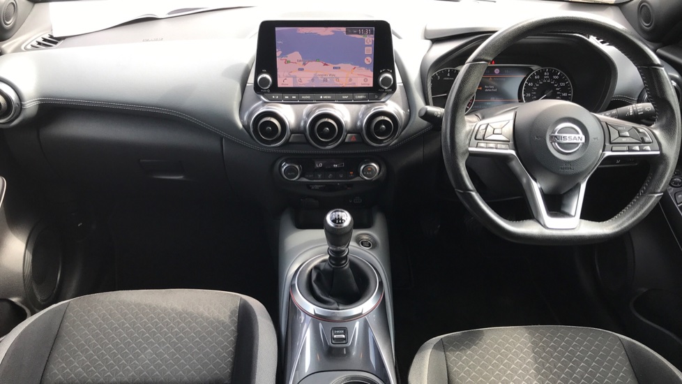 Nissan Juke 1.0 DiG-T N-Connecta 5dr Petrol Hatchback - Image 10