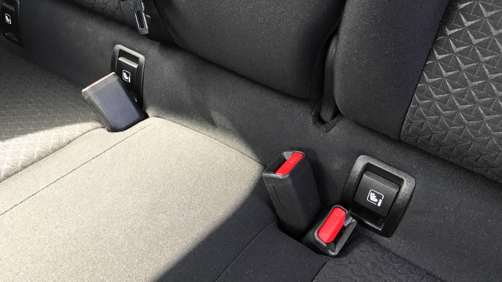 Nissan Juke 1.0 DiG-T N-Connecta 5dr Petrol Hatchback - Image 17
