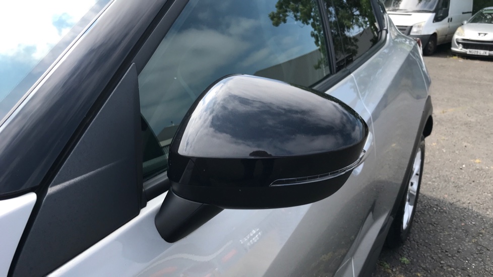 Nissan Juke 1.0 DiG-T N-Connecta 5dr Petrol Hatchback - Image 22