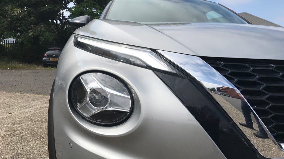 Nissan Juke 1.0 DiG-T N-Connecta 5dr Petrol Hatchback - Image 26