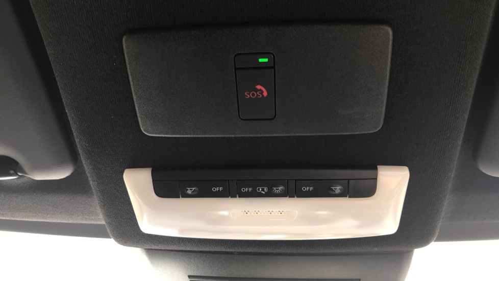 Nissan Juke 1.0 DiG-T N-Connecta 5dr Petrol Hatchback - Image 42
