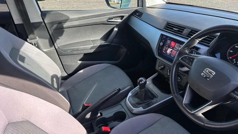 SEAT Arona 1.6 TDI SE Technology Lux [EZ] 5dr Diesel Hatchback - Image 14