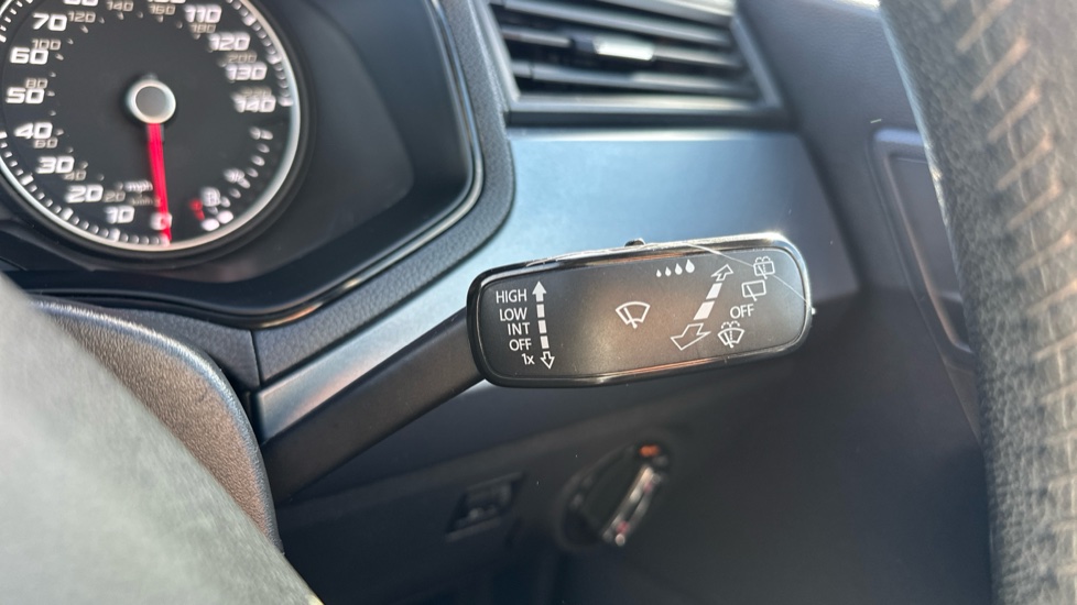 SEAT Arona 1.6 TDI SE Technology Lux [EZ] 5dr Diesel Hatchback - Image 35