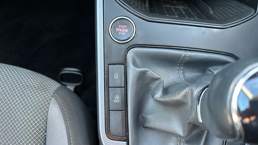 SEAT Arona 1.6 TDI SE Technology Lux [EZ] 5dr Diesel Hatchback - Image 37