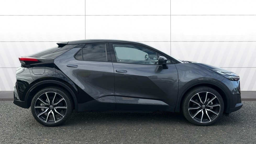 Toyota C-HR 2.0 PHEV GR Sport 5dr CVT Hatchback - Image 5