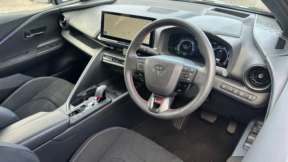 Toyota C-HR 2.0 PHEV GR Sport 5dr CVT Hatchback - Image 11