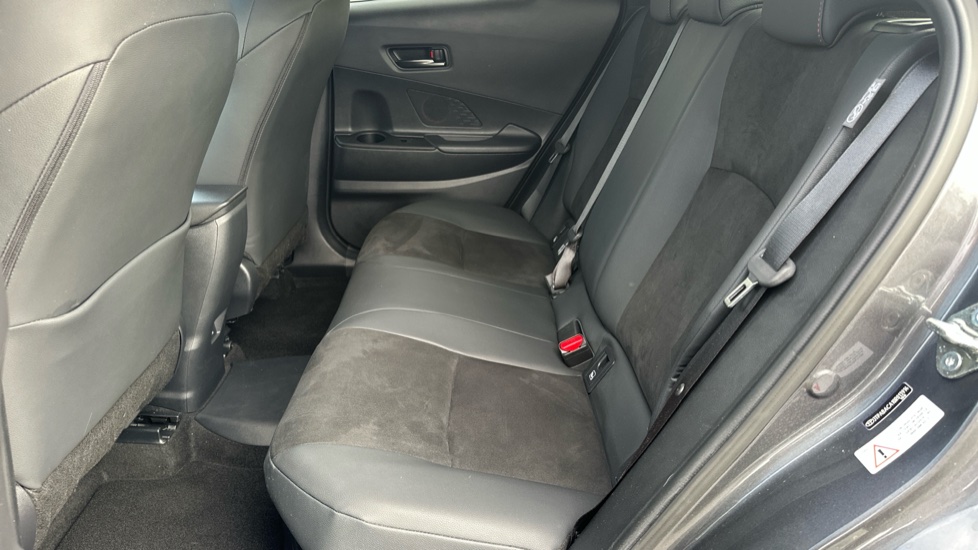 Toyota C-HR 2.0 PHEV GR Sport 5dr CVT Hatchback - Image 16