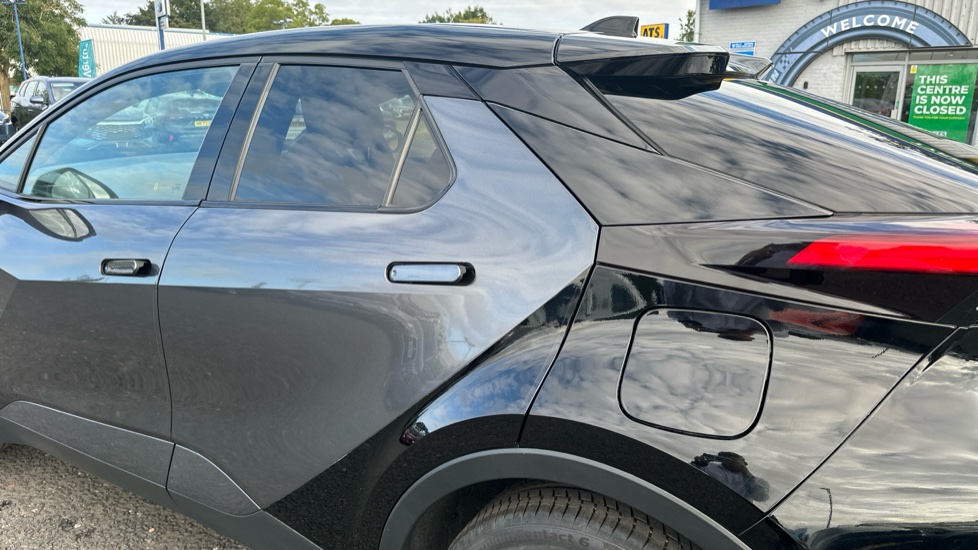 Toyota C-HR 2.0 PHEV GR Sport 5dr CVT Hatchback - Image 22