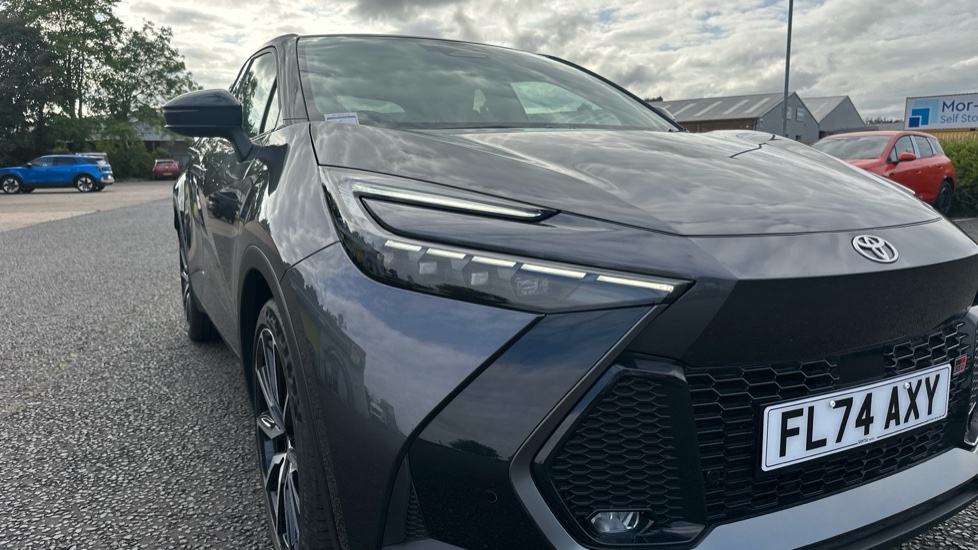 Toyota C-HR 2.0 PHEV GR Sport 5dr CVT Hatchback - Image 26