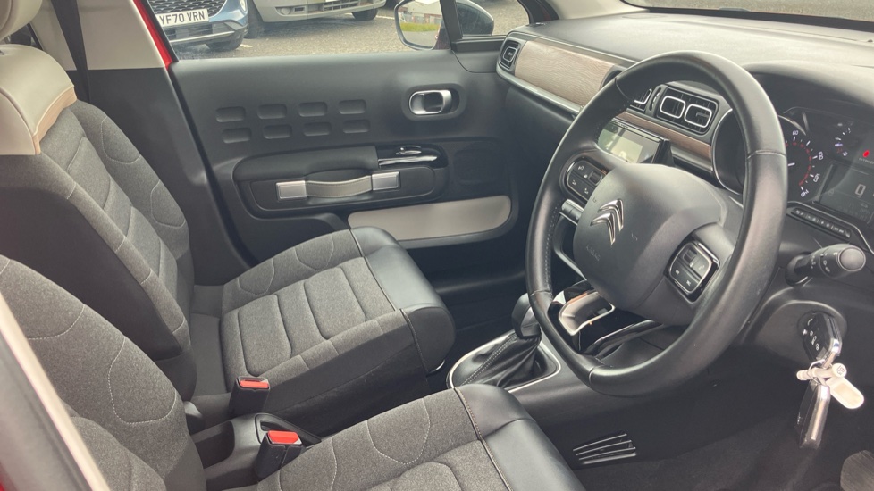 Citroen C3 1.2 PureTech 110 Shine Plus 5dr EAT6 Petrol Hatchback - Image 11