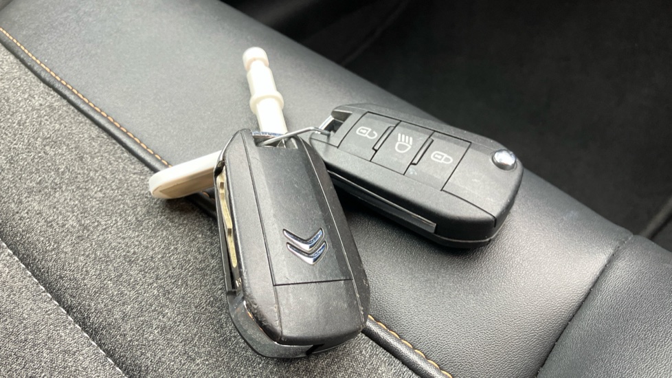 Citroen C3 1.2 PureTech 110 Shine Plus 5dr EAT6 Petrol Hatchback - Image 19
