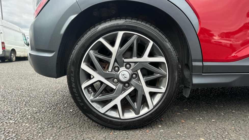 Hyundai KONA 1.6 GDi Hybrid Premium 5dr DCT Hybrid Hatchback - Image 7