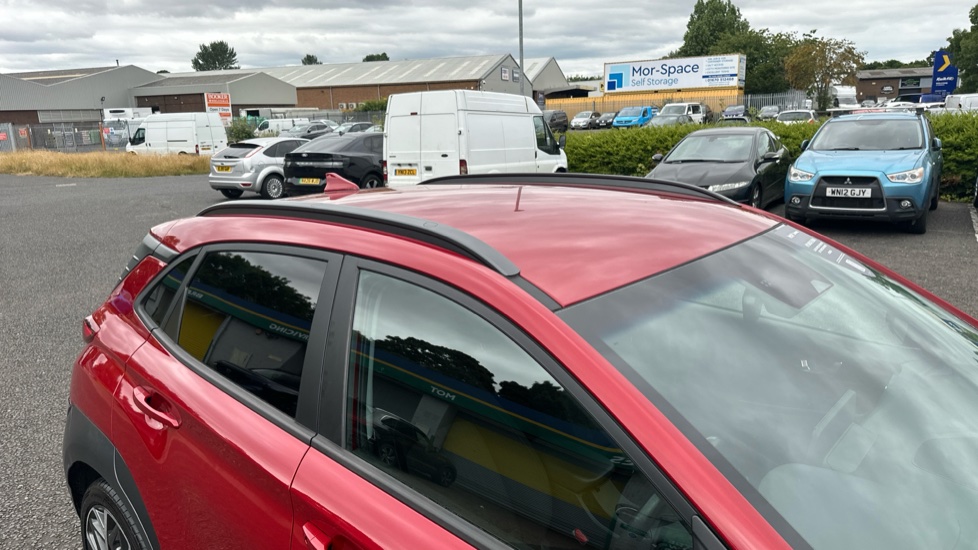Hyundai KONA 1.6 GDi Hybrid Premium 5dr DCT Hybrid Hatchback - Image 29
