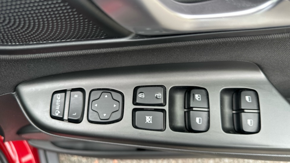 Hyundai KONA 1.6 GDi Hybrid Premium 5dr DCT Hybrid Hatchback - Image 34