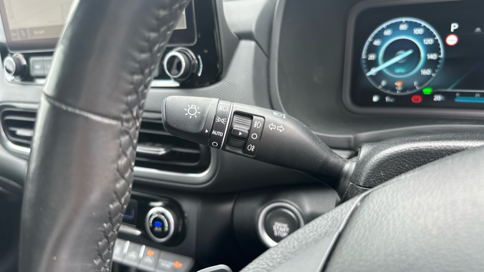 Hyundai KONA 1.6 GDi Hybrid Premium 5dr DCT Hybrid Hatchback - Image 38