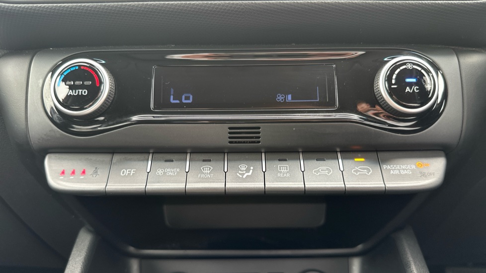 Hyundai KONA 1.6 GDi Hybrid Premium 5dr DCT Hybrid Hatchback - Image 41