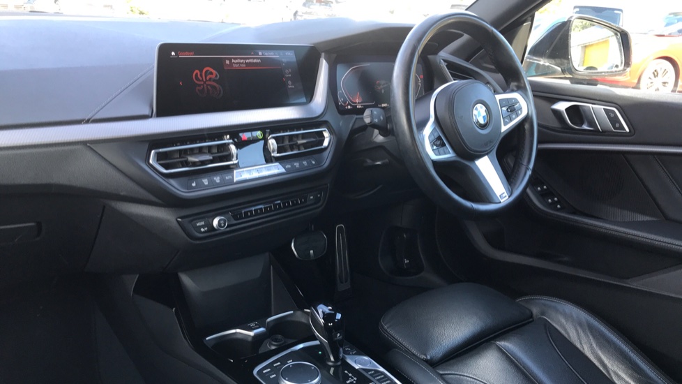 BMW 2 Series 218i [136] M Sport 4dr DCT Petrol Saloon - Image 9