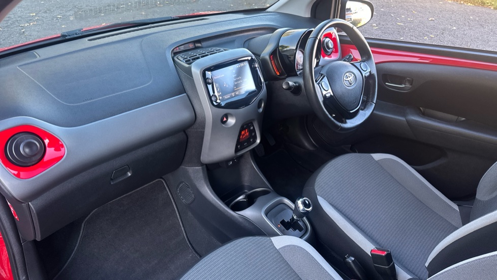 Toyota Aygo 1.0 VVT-i X-Trend TSS 5dr x-shift Petrol Hatchback - Image 9