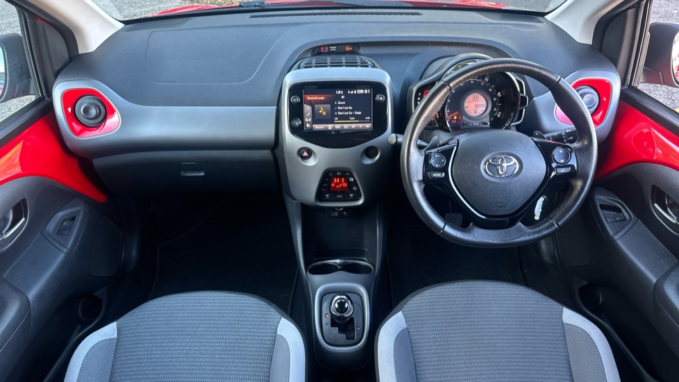 Toyota Aygo 1.0 VVT-i X-Trend TSS 5dr x-shift Petrol Hatchback - Image 10