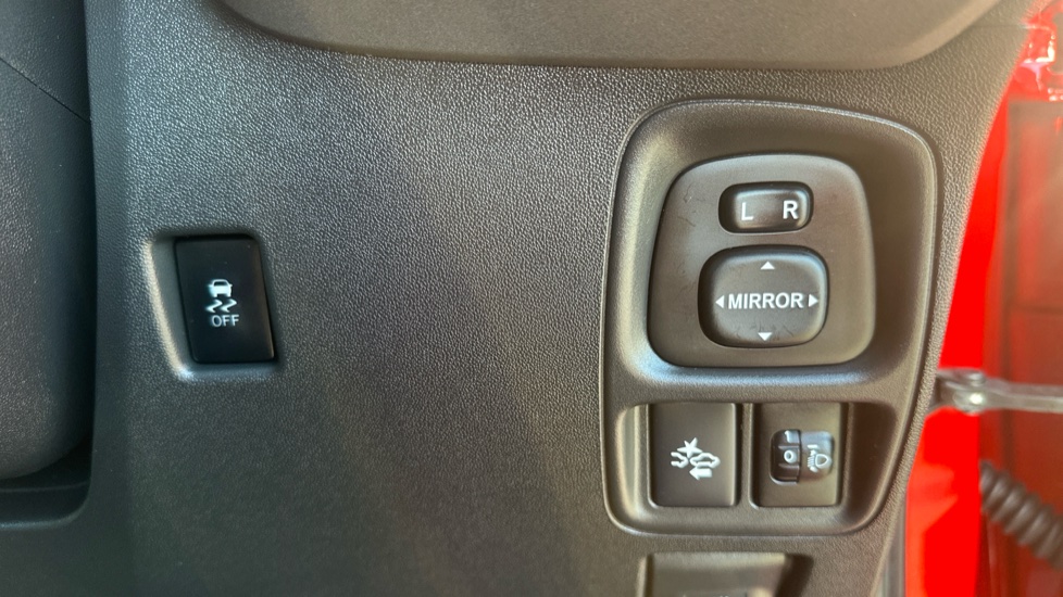 Toyota Aygo 1.0 VVT-i X-Trend TSS 5dr x-shift Petrol Hatchback - Image 21
