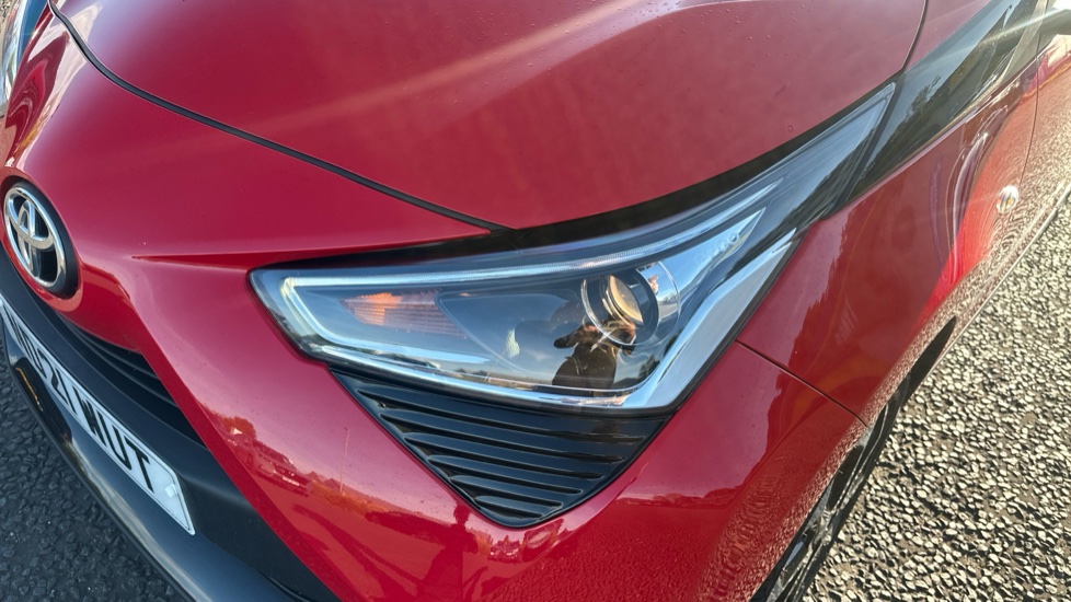 Toyota Aygo 1.0 VVT-i X-Trend TSS 5dr x-shift Petrol Hatchback - Image 37