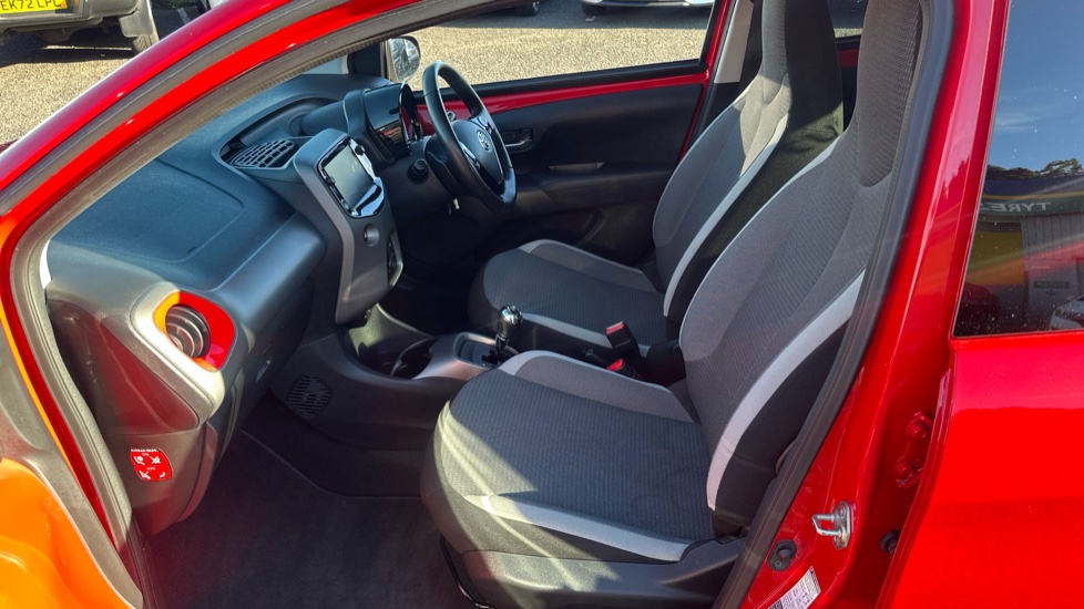 Toyota Aygo 1.0 VVT-i X-Trend TSS 5dr x-shift Petrol Hatchback - Image 41