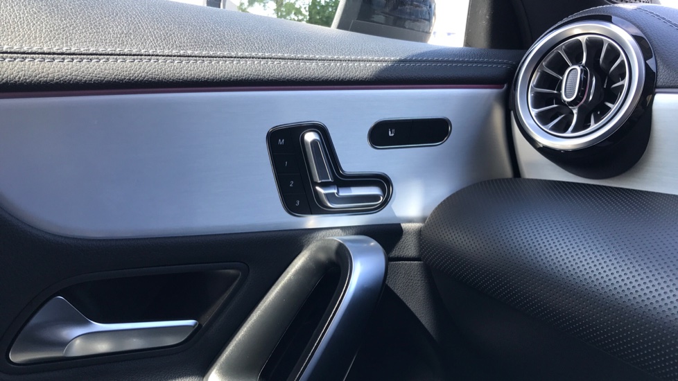 Mercedes-Benz CLA 180 AMG Line Premium Plus 4dr Tip Auto Petrol Saloon - Image 30