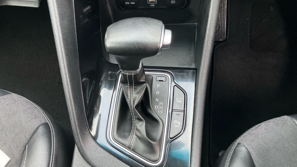 Kia Niro 1.6 GDi Hybrid Connect 5dr DCT Hybrid Estate - Image 13