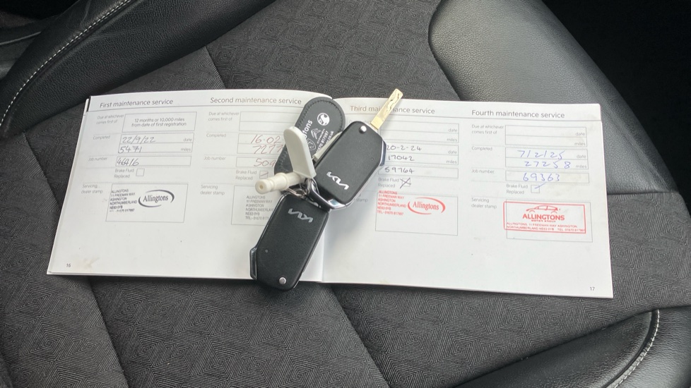 Kia Niro 1.6 GDi Hybrid Connect 5dr DCT Hybrid Estate - Image 18