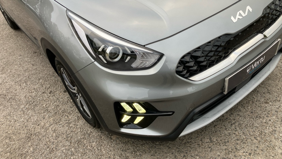 Kia Niro 1.6 GDi Hybrid Connect 5dr DCT Hybrid Estate - Image 20