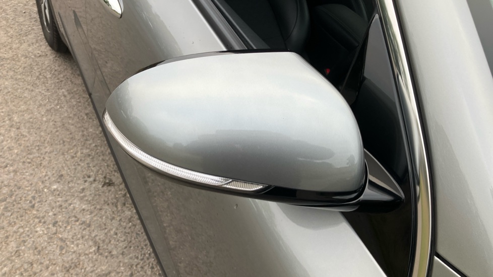 Kia Niro 1.6 GDi Hybrid Connect 5dr DCT Hybrid Estate - Image 23