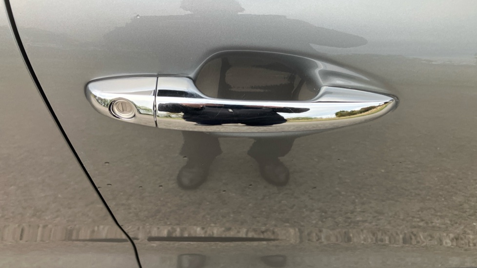 Kia Niro 1.6 GDi Hybrid Connect 5dr DCT Hybrid Estate - Image 25