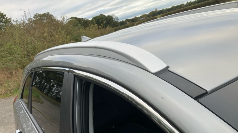 Kia Niro 1.6 GDi Hybrid Connect 5dr DCT Hybrid Estate - Image 26