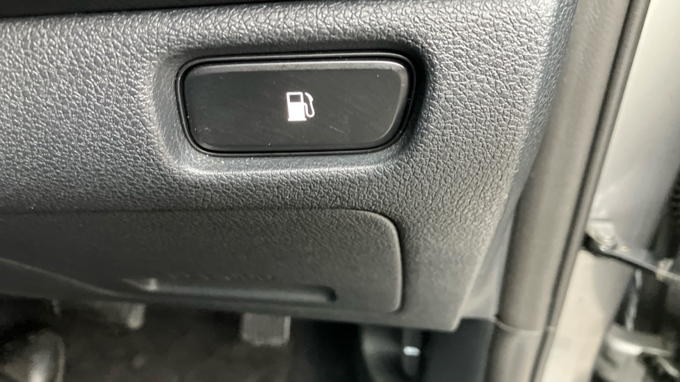 Kia Niro 1.6 GDi Hybrid Connect 5dr DCT Hybrid Estate - Image 33
