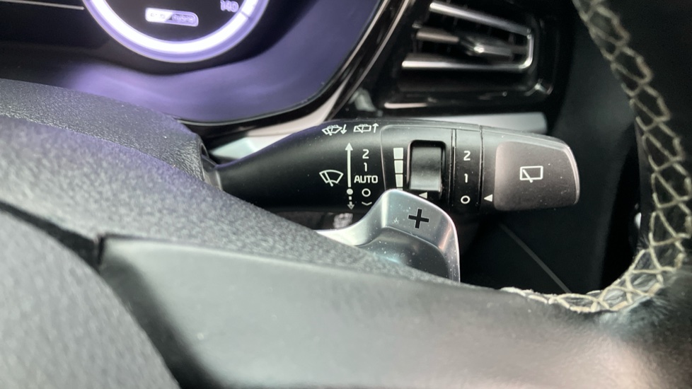 Kia Niro 1.6 GDi Hybrid Connect 5dr DCT Hybrid Estate - Image 36