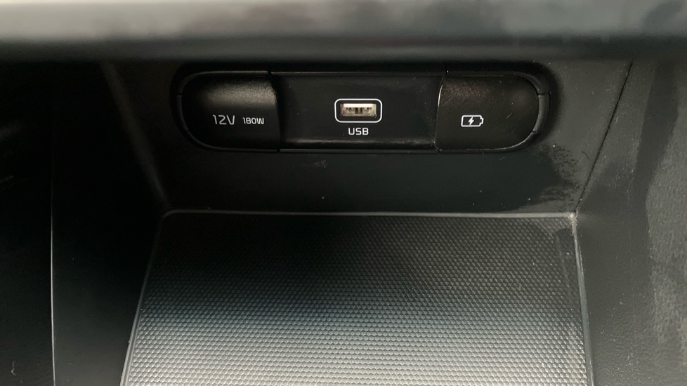 Kia Niro 1.6 GDi Hybrid Connect 5dr DCT Hybrid Estate - Image 43