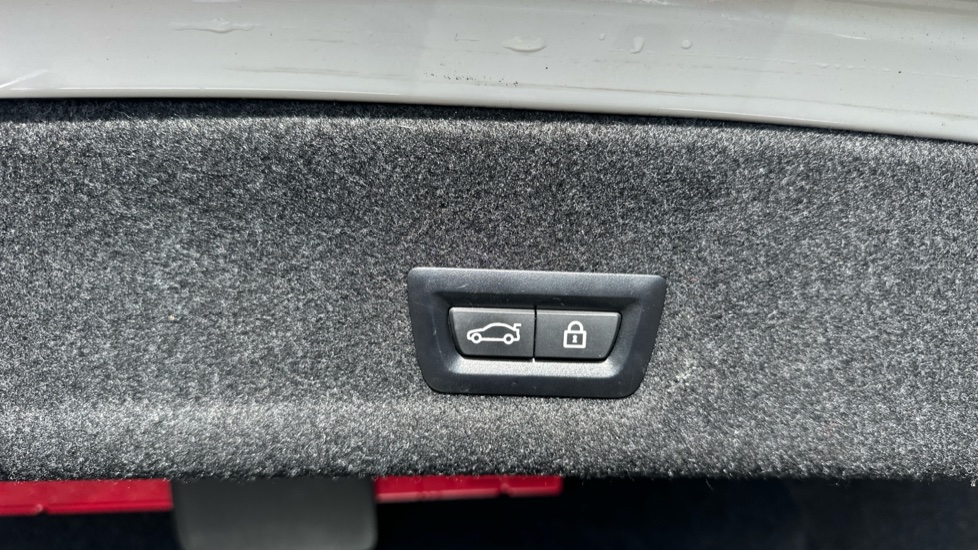 BMW 3 Series 320i M Sport 4dr Step Auto Petrol Saloon - Image 26