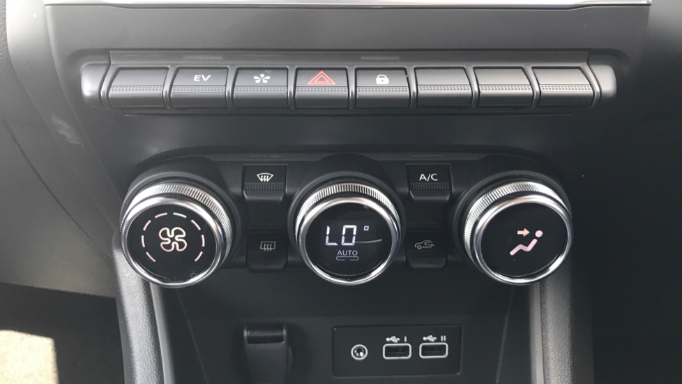 Renault Captur 1.6 E-Tech full hybrid 145 Techno 5dr Auto Hybrid Hatchback - Image 36