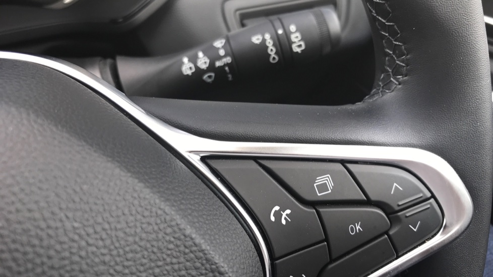 Renault Captur 1.6 E-Tech full hybrid 145 Techno 5dr Auto Hybrid Hatchback - Image 39